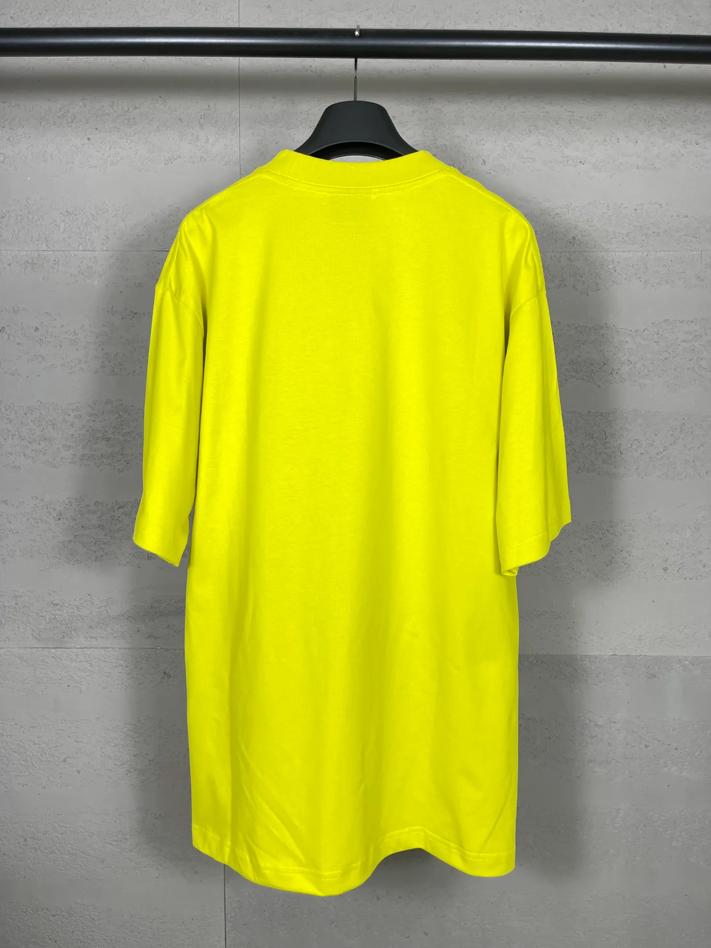 【 . Quality】BALENCI*GA/ . 2024New Arrival. T 。 Y Quality ， ， 。 . Authentic ， ！ ZP 。 260 ， . ， ，。 。 ， 。 OS . Same Style ：BL 223356 : Purple.White.Yellow Size：XS L
